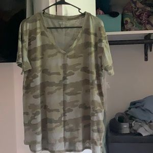 Camo American eagle boyfriend tee